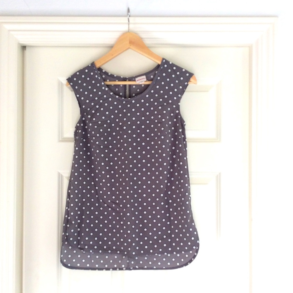 Beautiful Merona dotted blouse